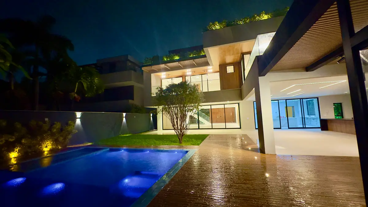 Casa Triplex Condomínio Santa Monica Jardins - foto 1