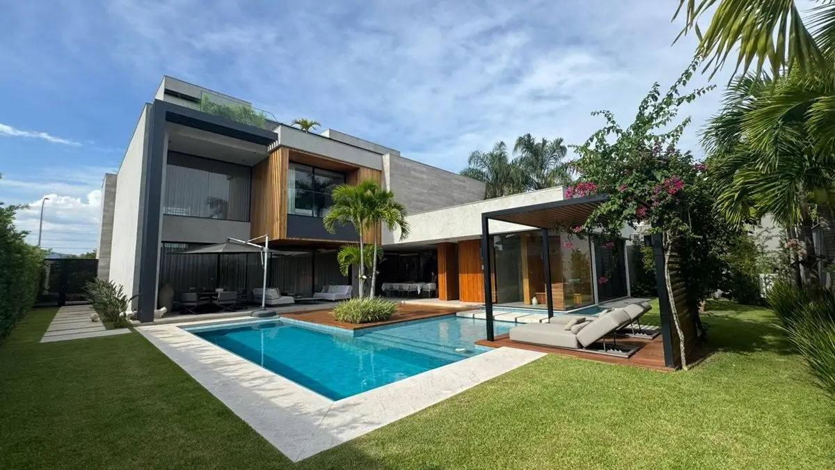 Casa Triplex com 4 Suítes – Projeto Aurora Grei - foto 1